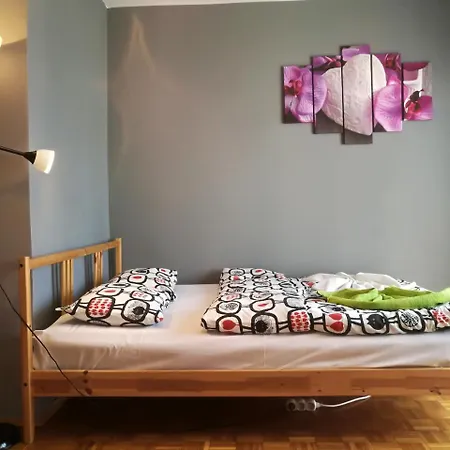 4 Apartment *