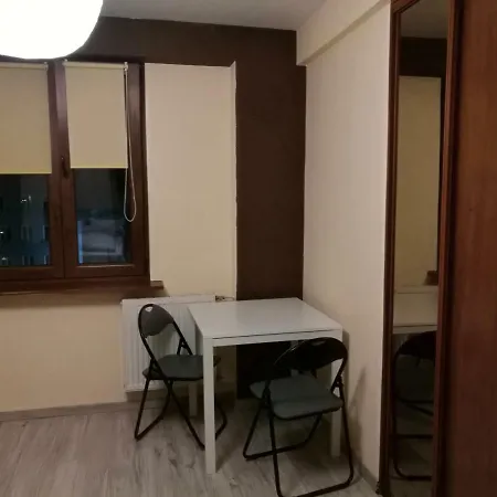 Apartment 4 *